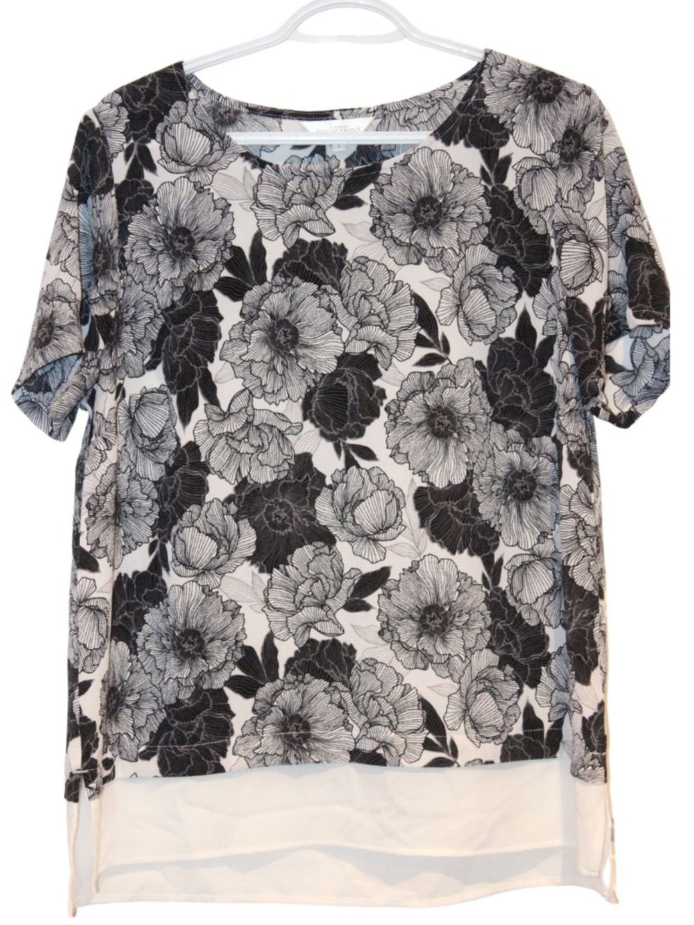 3/$25 🏷 Northern Reflections Black and White Floral Blouse Size L